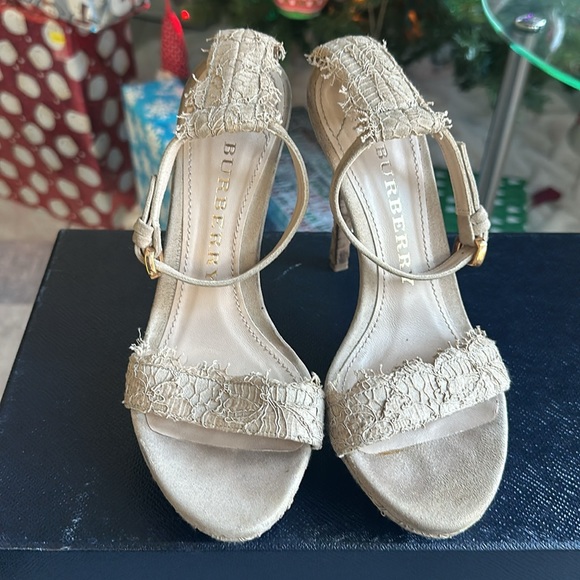 Burberry heels 36 - Picture 5 of 5